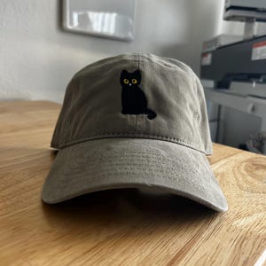 Gorra de Papá Gato Negro: Gorra de béisbol bordada, Halloween para mamá gata