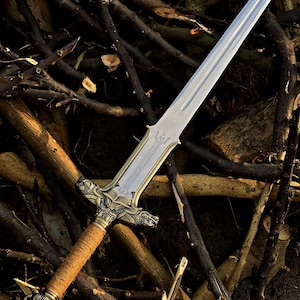 Hand Forged Conan Sword Replica: Engraved Stainless Steel, Leather Sheath
