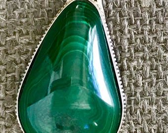 Malachite pendant in Sterling