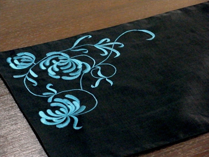 Black Linen Table Runner Embroidered Floral Table Runner Etsy