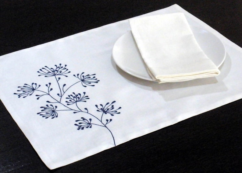 Blue Floral Placemat Set Flower Embroidery White Linen Etsy