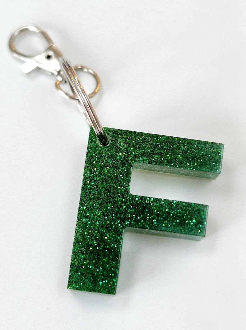 Glitter resin initial keyring/bag charm. Sparkly personalised letter keyring. Gifts, party bag fillers, favours. Resin letters handmade Green glitter