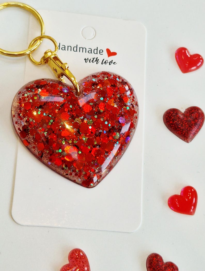 Glitter heart keyring or bag charm. Sparkly resin heart keychain. Gifts, party bag fillers, favours. Handmade custom heart keyring image 9
