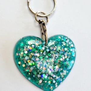Glitter heart keyring or bag charm. Sparkly resin heart keychain. Gifts, party bag fillers, favours. Handmade custom heart keyring image 8
