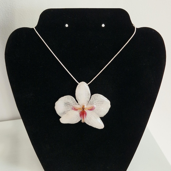 Orchid necklace with real dried orchid! Orchid jewellery, floral necklace. Resin coated preserved phalaenopsis pendant. Natural dried flower