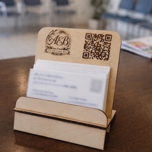 Wooden Business Card Display Stand – SVG File & LightBurn – Customizable Stand – Laser Cut – DIY Business Card Holder