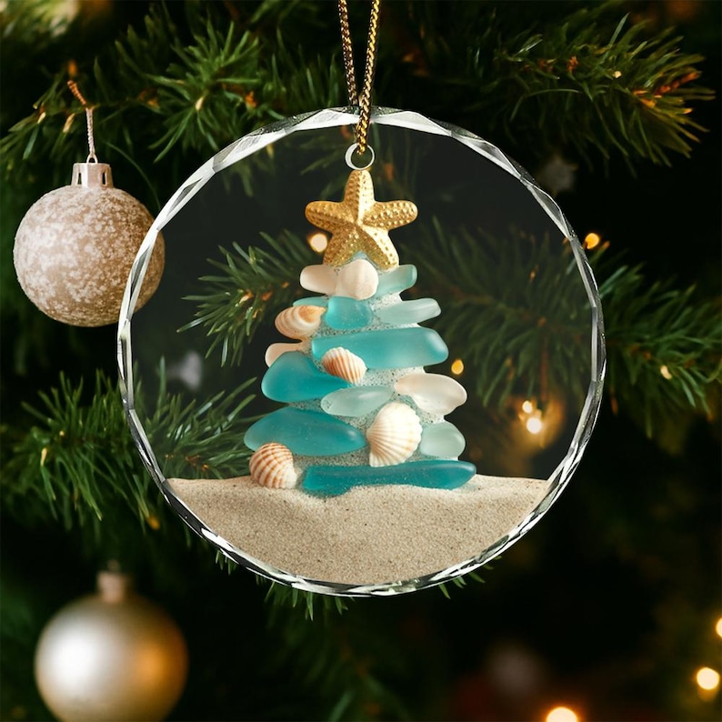 Décoration en verre inspirée de la plage - Sapin de Noël unique avec verre de mer et coquillages, cadeau de décoration de vacances côtières personnalisable, cadeaux pour la famille