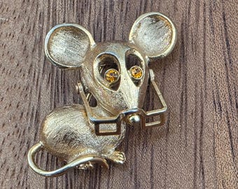 Vintage AVON Mouse With Eyeglasses Pin Brooch Gold Tone