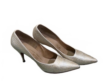 Pacelle Vintage Saks Fifth Avenue Gold Silver Metallic Pointed Toe Heels Size 9