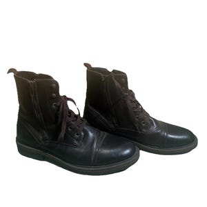 Vintage Kenneth Cole New York Black Leather Lace Up Chunky Ankle Boots Made in I KENNETH COLE BLACK LEATHER LACE UP ANKLE BOOTS 8M vintage | eBay main image 4