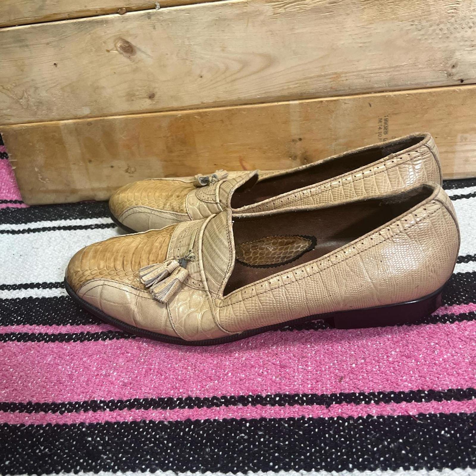 Stacy Adams Genuine Snakeskin Leather Tassel Loafers Tan  display picture 2