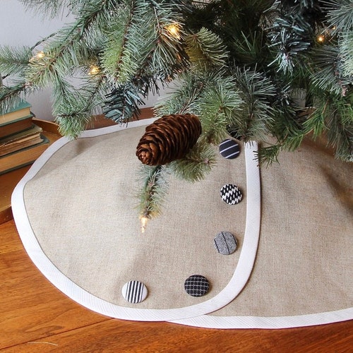 NEW The Christmas Tree Stand Mat FREE SHIPPING 