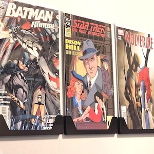 3D Printed Comic Book Wall Holder – Display with Style & Ease!