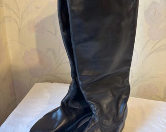 Botas de gala para oficiales. Nuevas.