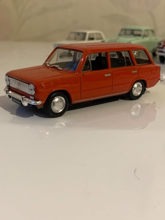 Soviet Car VAZ 2102. Scale 1/43. Material: Metal, Die Casting