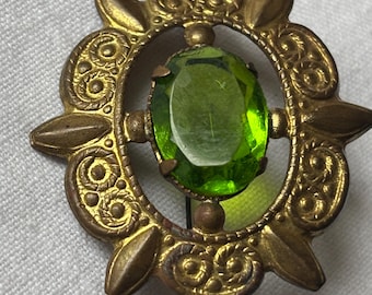 Brooch jewelry