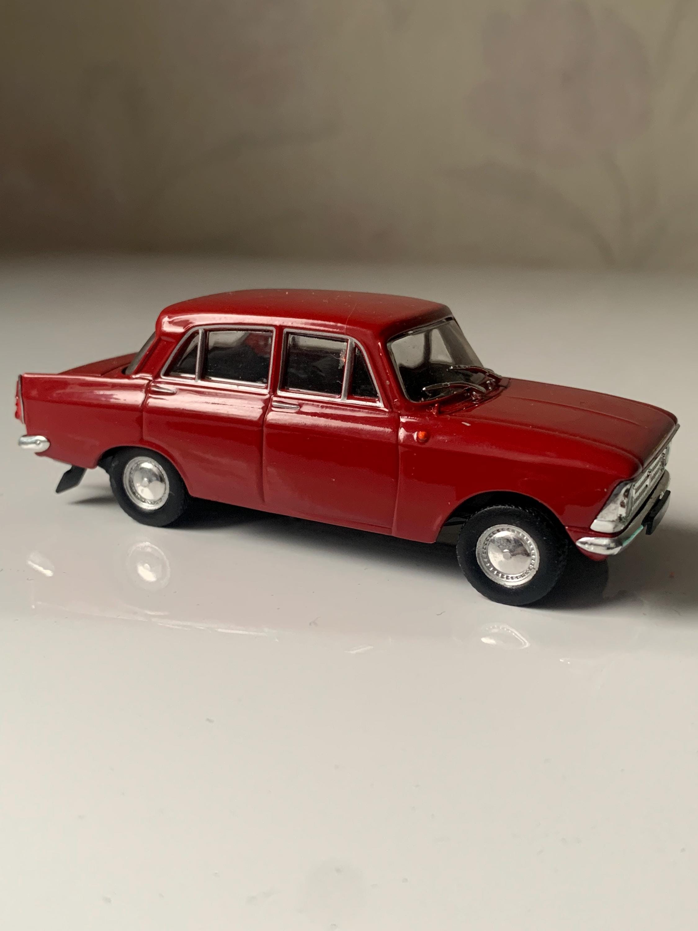 Modellino Auto Moskvitch-410 1957 Scala 1/43 - Pressofuso DeAgostini Serie Auto Sovietiche URSS