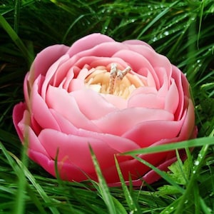 Peony Flower Candle, Handmade Candle Flower, Beeswax candle, Flower candle, Gift Candle, Unique Gift, Wedding gift, Premium Gift