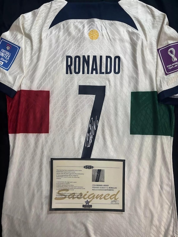 CRISTIANO RONALDO サイン入りユニフォーム 額入り】クリスティアーノ・ロナウド ポルトガル代表 直筆サイン