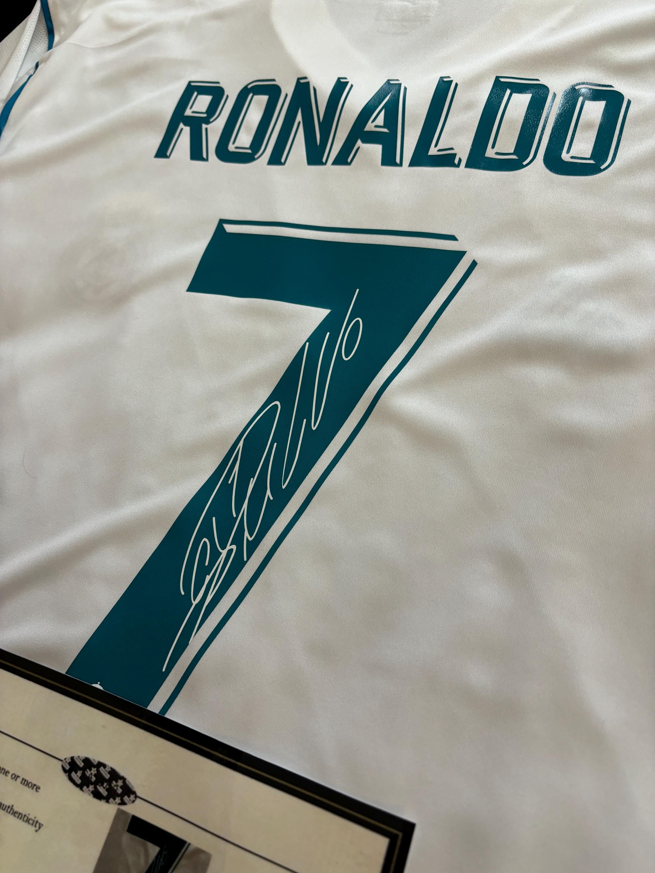 Cristiano Ronaldo SIGNED Real Madrid 2017 UCL Shirt/jersey +COA