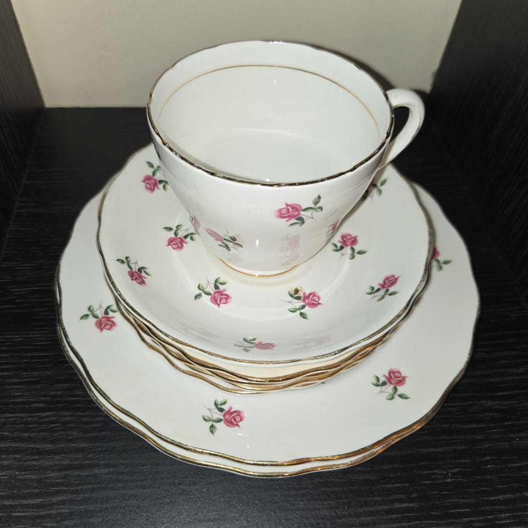 Vintage Colclough 'pink Roses' 8 Pieces, (some Wear) - Etsy