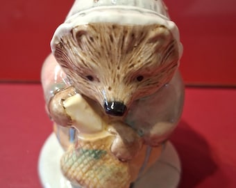 Beatrix Potter, Beswick, „Frau Tiggy-Winkle kauft Lebensmittel ein“ BP-11a (Hervorragend) (Kostenloser Versand mit Sendungsverfolgung innerhalb Großbritanniens)