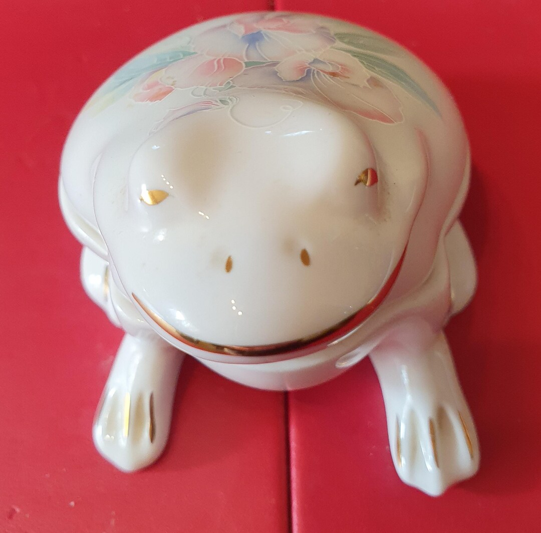 Aynsley Animals, 'frog - Seated' Trinket Box, Little Sweetheart Pattern ...