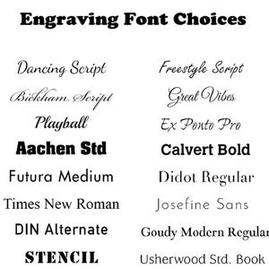 K&ouml;nnte beinhalten: Auf wei&szlig;em Hintergrund werden 16 Schriftarten f&uuml;r Gravuren pr&auml;sentiert. Der Titel "Engraving Font Choices" ist fett und schwarz. Jede Schriftart wird mit ihrem Namen und einer Nummer dargestellt, wobei verschiedene Stile wie Script-, Serif- und serifenlose Schriften gezeigt werden.