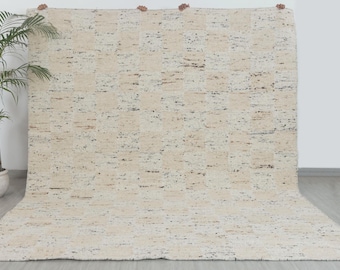 Hand Woven Wool Rug - Beige & White Bohemian Box Pattern