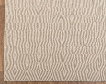 Beige Geometric Diamond Wool Flatweave Rug | Handwoven Kilim Rug | Custom Sizes Available | TN-4