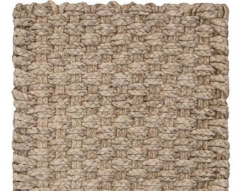 Tappeto in abaca tessuto a mano, personalizzabile in qualsiasi dimensione.