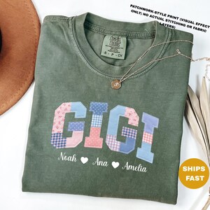 Personlig mormorsskjorta, skjorta för nyblivna mormor, befordrad till Gigi-skjorta, personlig mamma-skjorta med konstlappmönster och barnnamn