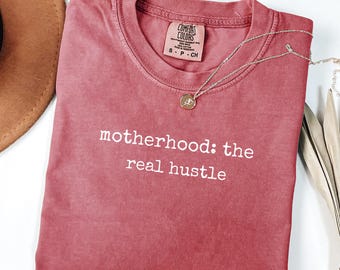 Camiseta divertida para mamá con colores cómodos, camiseta "Vida de mamá", camiseta "La maternidad es el verdadero ajetreo", camiseta bohemia para mamá, regalo para mamá, camiseta retro para mamá, camiseta para el Día de la Madre