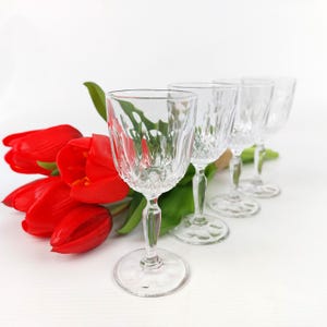 Small crystal cordial liqueur glasses - vintage set of 4