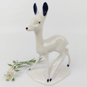 Capodimonte Porcelain Deer Figurine – Vintage Italian Ceramic Fawn Collectible