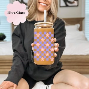 90s Style Tumbler Retro Drinking Glass Best Friend Gift Sustainable Drinkware Floral Checkered Cup Bamboo Lid Iced Coffee Cup Y2K Teen Gift