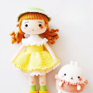 Wzór na lalkę szydełkową Wzór na lalkę Amigurumi w formacie PDF po angielsku, lalka w żółtej sukience