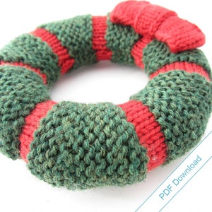 DIY Holiday Decor Wreath Pattern PDF. Knit Your Own Decorations. image 2