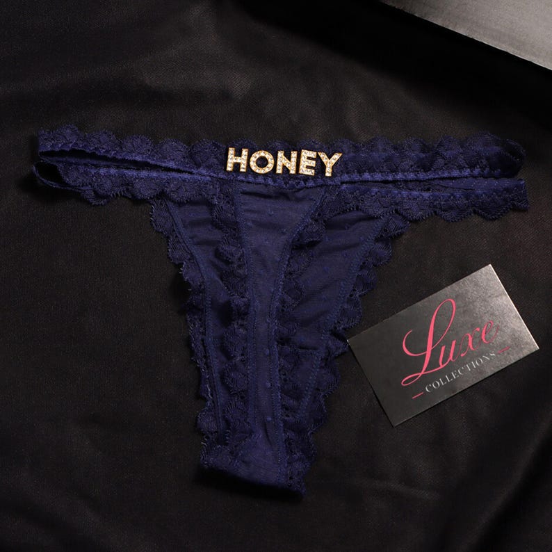 Personalisierter Name Tanga, Benutzerdefinierter Name Spitze Tanga, Benutzerdefinierter Name Tanga, Benutzerdefinierter Tanga Bild 12