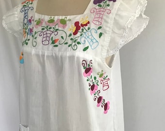 1970s Hand Embroidered Mexican Pinafore Top: Boho Floral Blouse