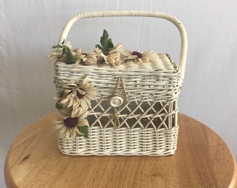 1950s White Wicker Basket Purse with Daisies - Box Purse - Novelty Purse - Rockabilly Purse - Novelty Handbag -Top Handle Bag -Pin Up Purse