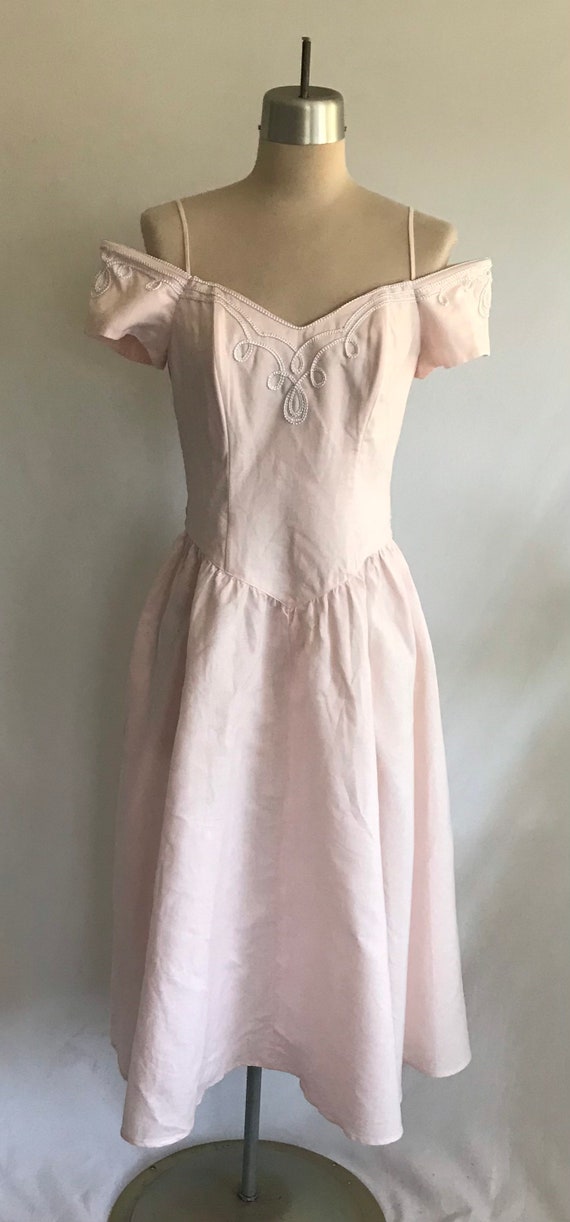 1980s Pale Pink Cold Shoulder Princess Seamed Dre… - image 3