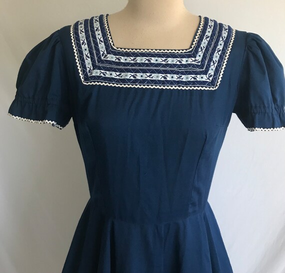 1970s FULL CIRCLE Tiered Twirly Dress - Puff Slee… - image 5