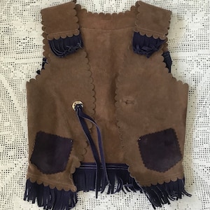 1960s Genuine Leather Suede Scallop Edge Western Vest with Pockets AS IS -Hippie Vest -Color Block Vest -Fringe Vest -Boho Vest -Size XXS