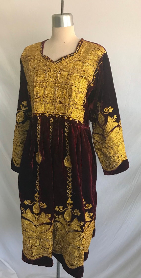 1970s Ornate Embroidered Velvet Dress - Boho Velv… - image 2