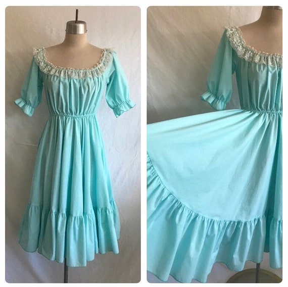 1970s FULL CIRCLE Peasant Style Puff Sleeve Ruffle