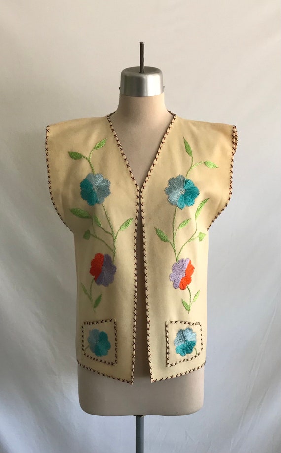 1940s Wool Floral Embroidered Open Front Vest - Ve