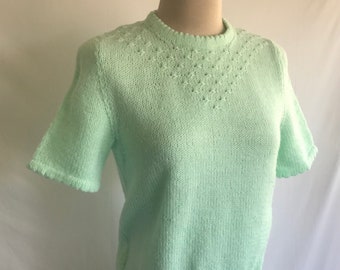 1970s SEAFOAM Green Hand Knit Short Sleeve Pullover Sweater - 1940s Sweater - Pastel Sweater - Size S M - Pin Up Sweater -Land Girl Sweater