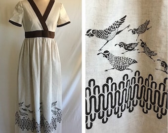 1970s HARWOOD STIEGER Quail Print Maxi Dress - Designer Fabric - Southwestern Dress - Cotton Maxi Dress - Six Quails Print - Mod Print