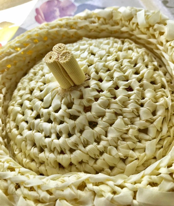 1960s Yellow Crochet Ribbon Pill Box Hat - Mrs Ma… - image 3